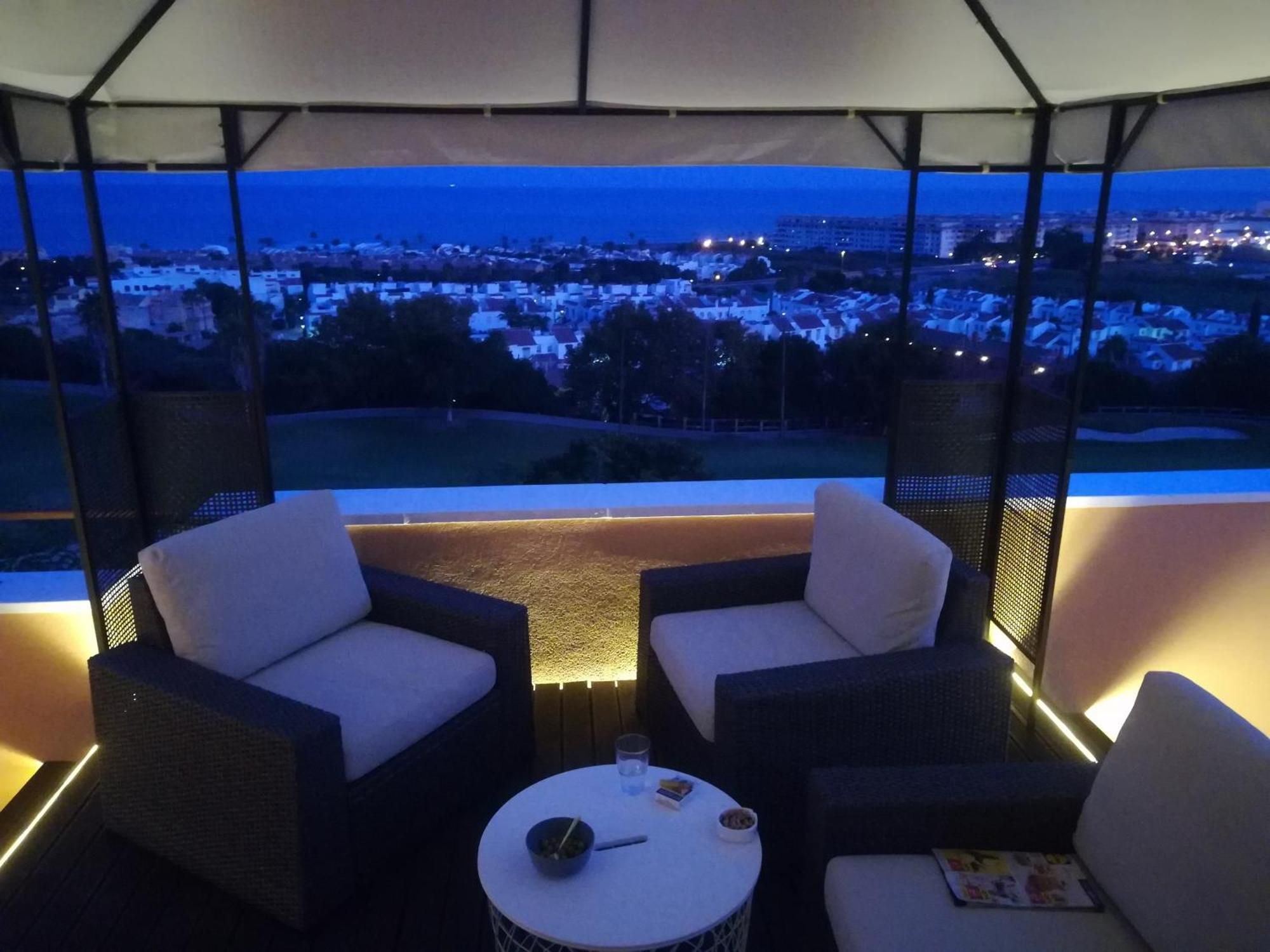Penthouse Apartment Casares Luaran gambar